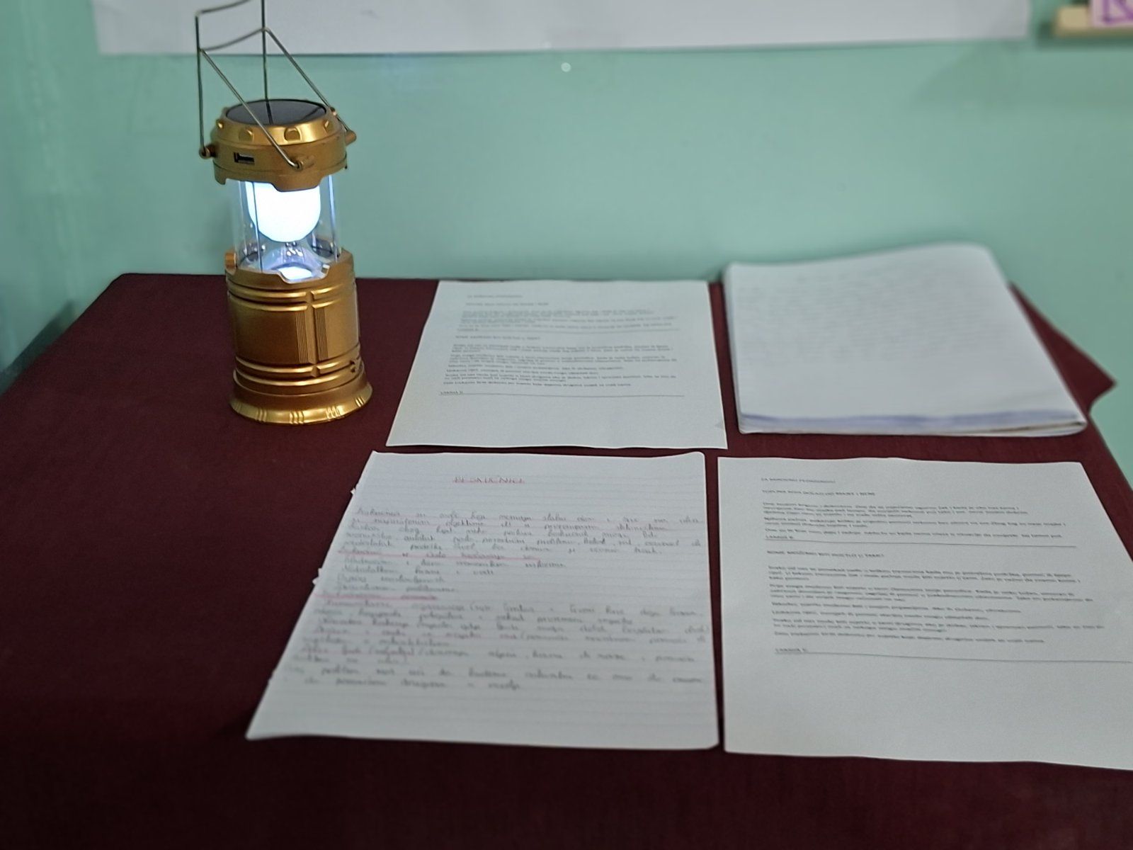 Obrada lirske pjesme „Lampa u prozoru“ Enes Kišević